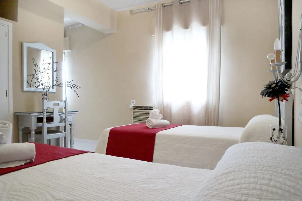 Hostal Victoria La Carlota Spain