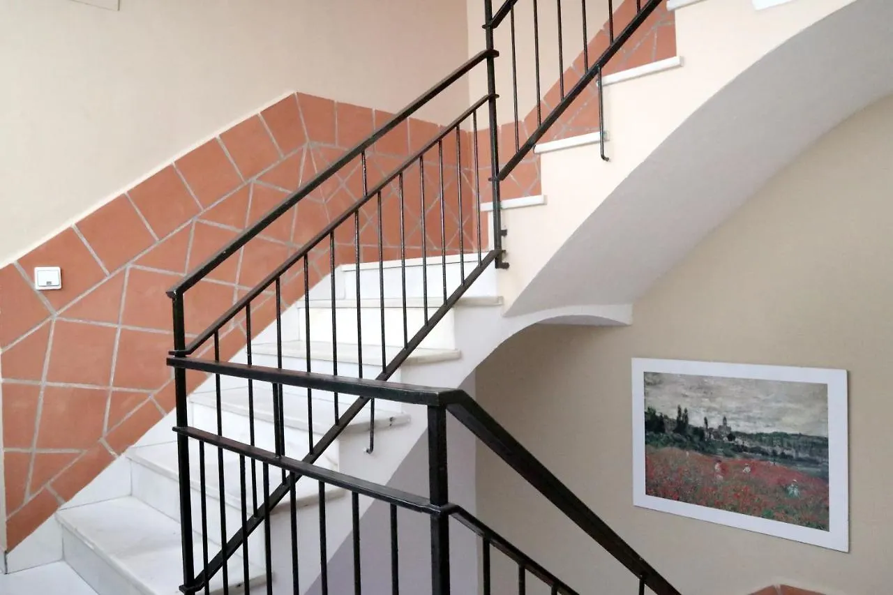 Hostal Victoria La Carlota Guest house