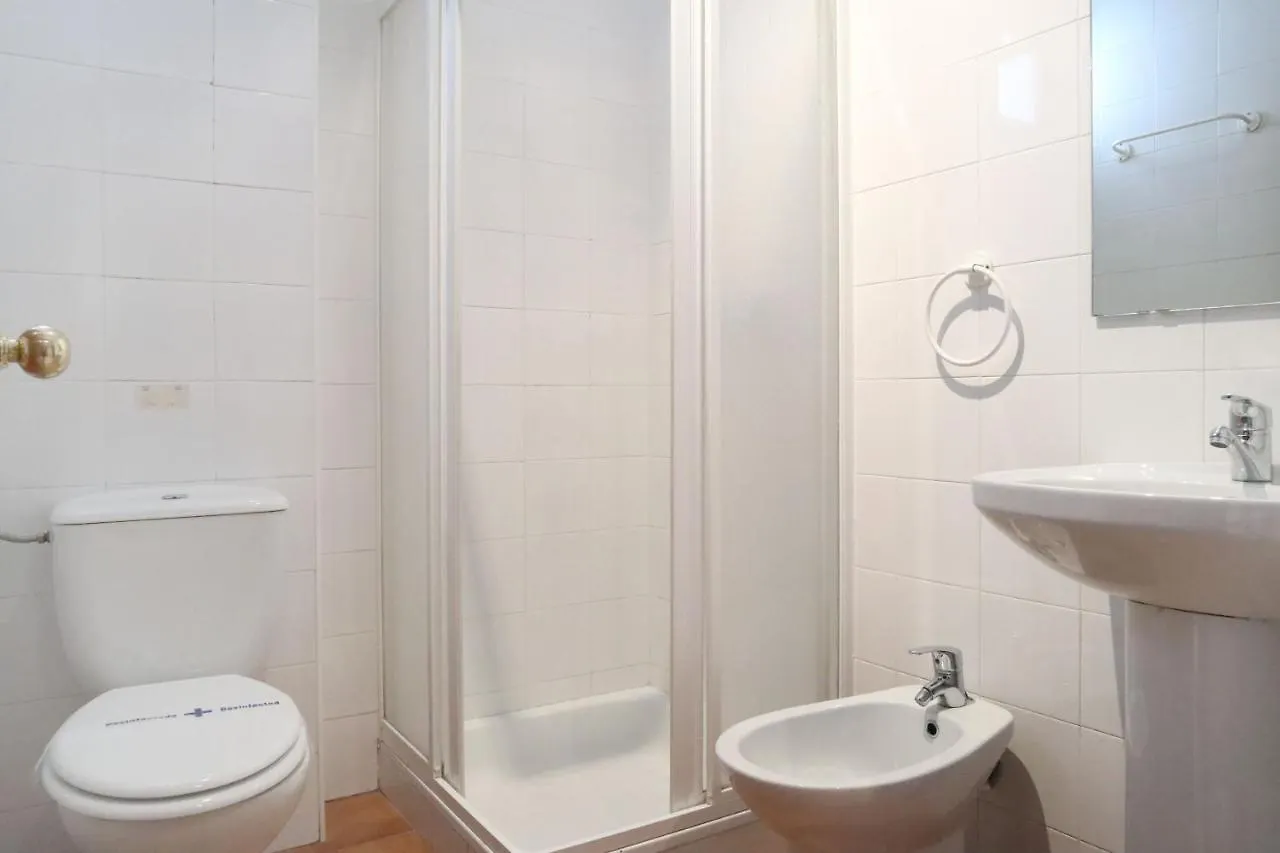 Hostal Victoria La Carlota 0*,  Spain
